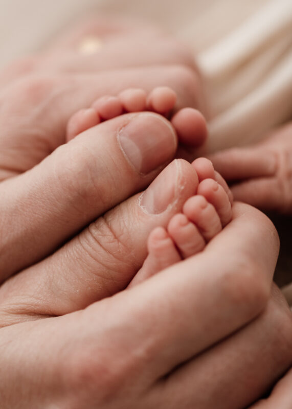 newborn baby macro