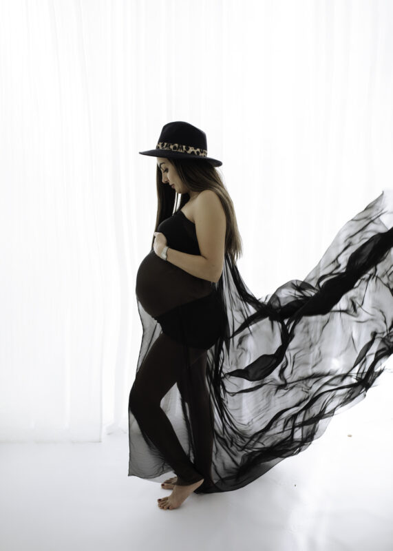 Wimbledon newborn and maternity photographer moden and timeless