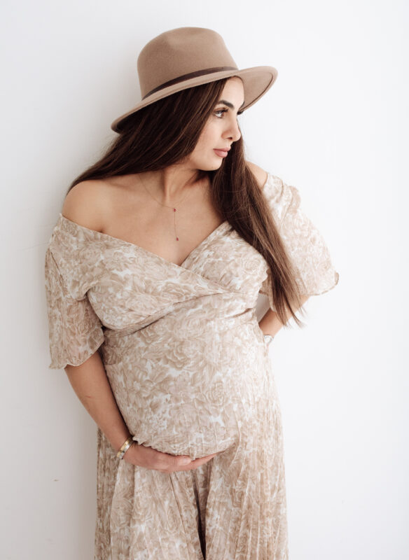 beautiful maternity photoshoot Kingston upon Thames