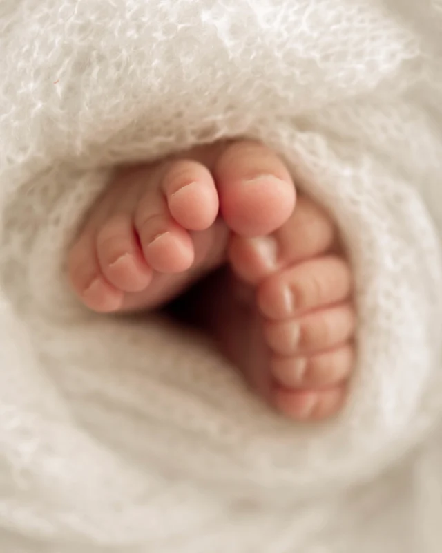 surrey baby photographer