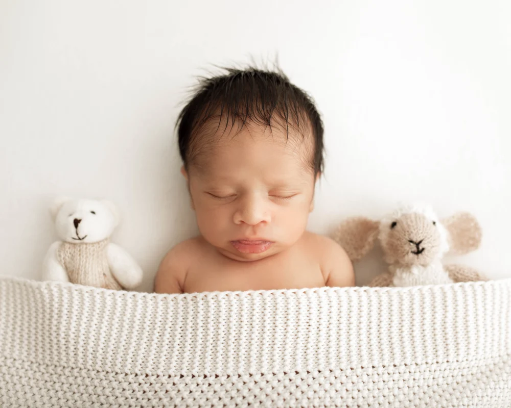 Newborn photoshoot - cute newborn photos of baby Kingston Hospital 