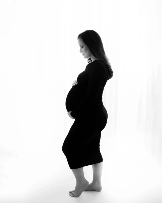 maternity photo session Kingston