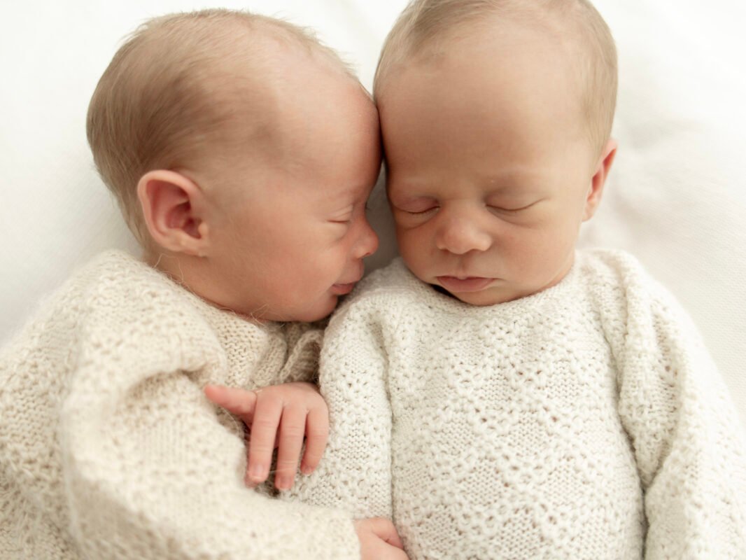 wimbeldon newborn photoshoot - twins